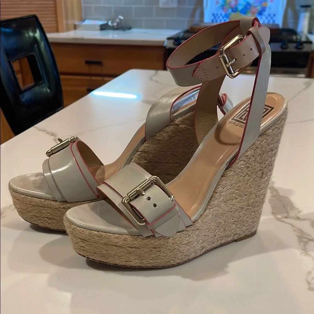 Pour La Victoire White and Pink Trim Espadrille Wedge Sandals